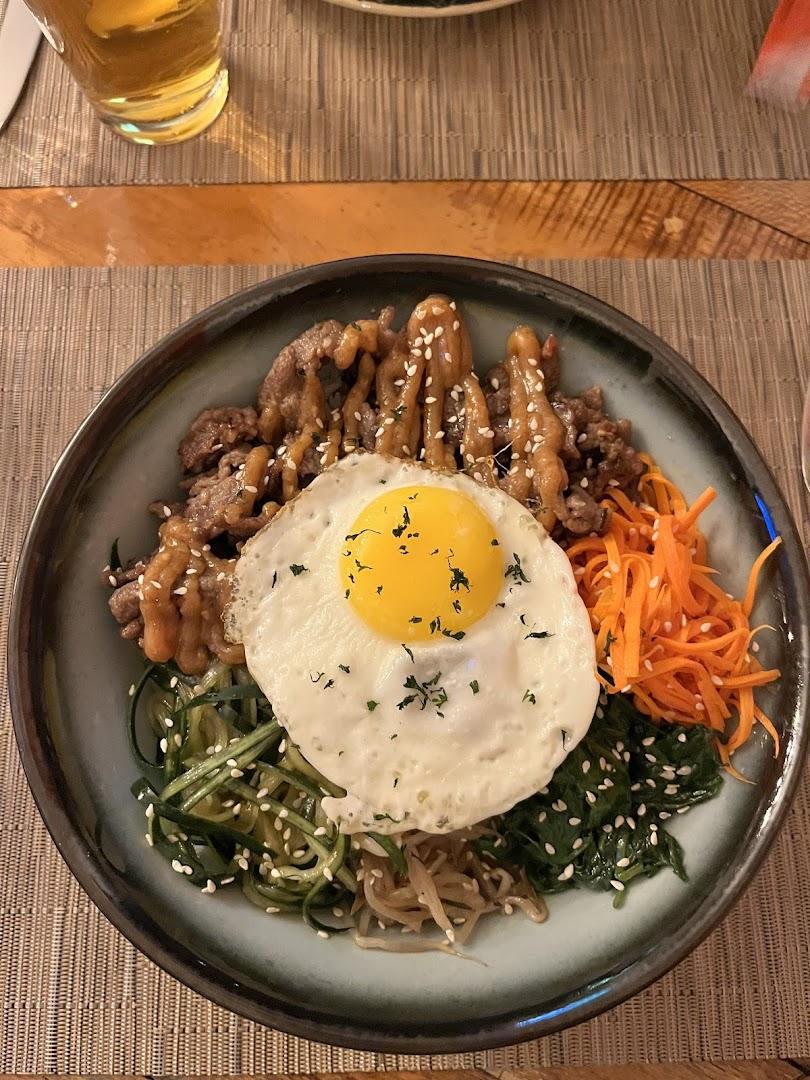 AmeriAsia Bistro